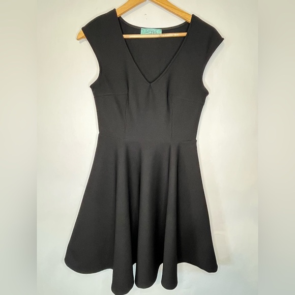 Karlie Fit n Flare Elegant Black Sleeveless A-Line Dress Women’s Size S - Picture 1 of 3